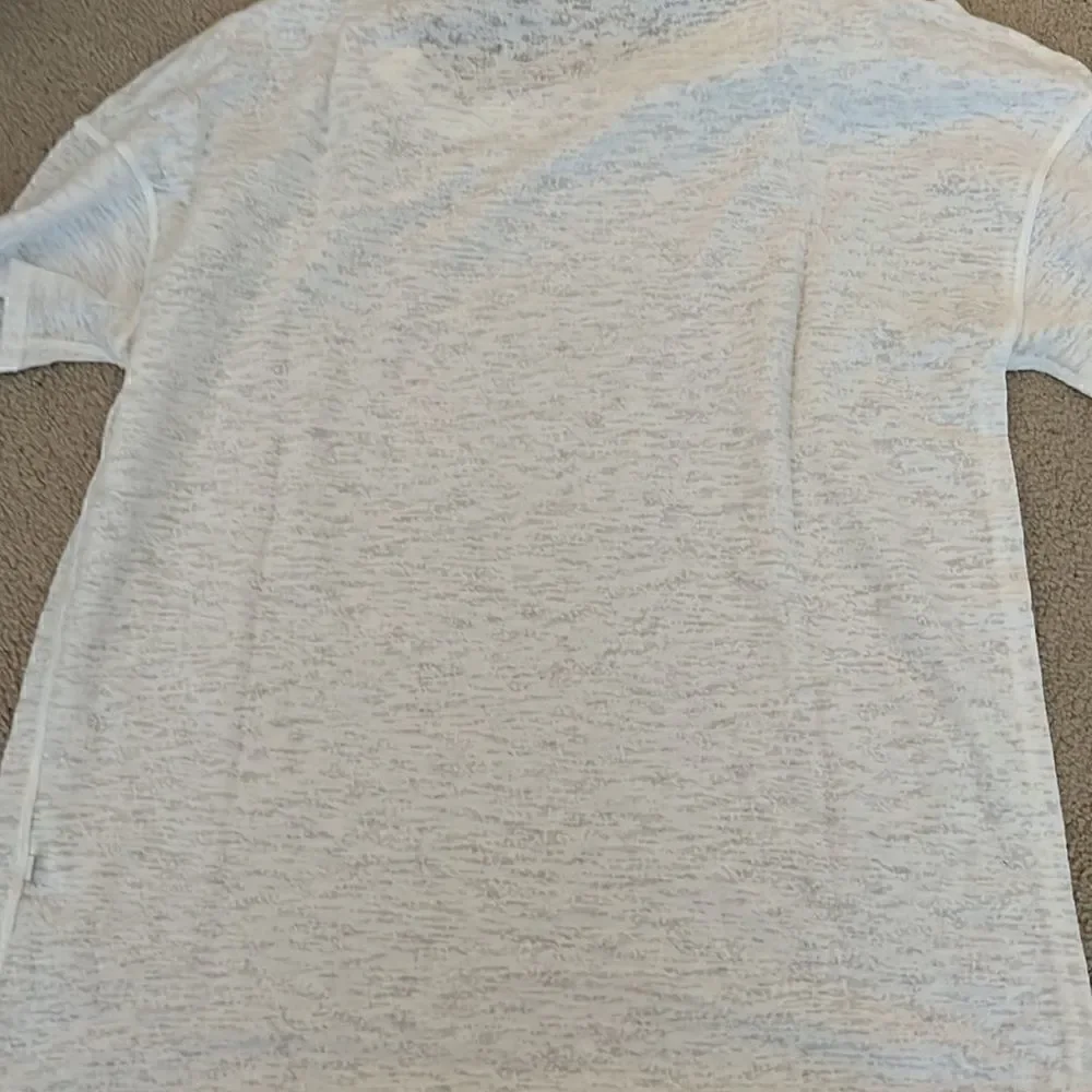 Lululemon 2/4 white burnout tee